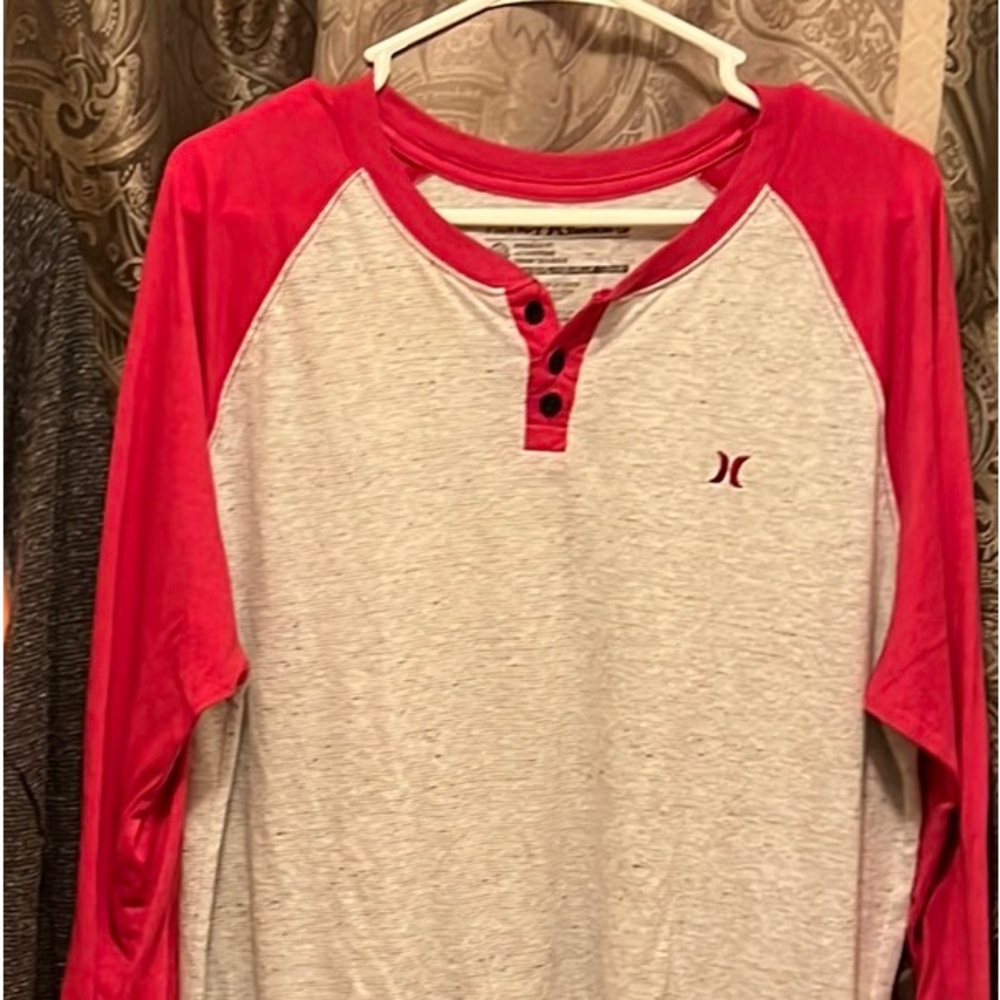 Mens XL Hurley Tshirt